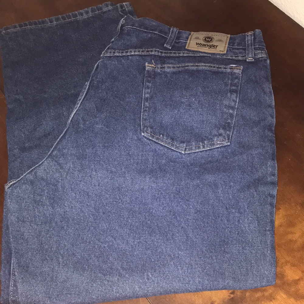 Wrangler Men’s Relaxed Fit 44 by 30 Denim Blue Jeans